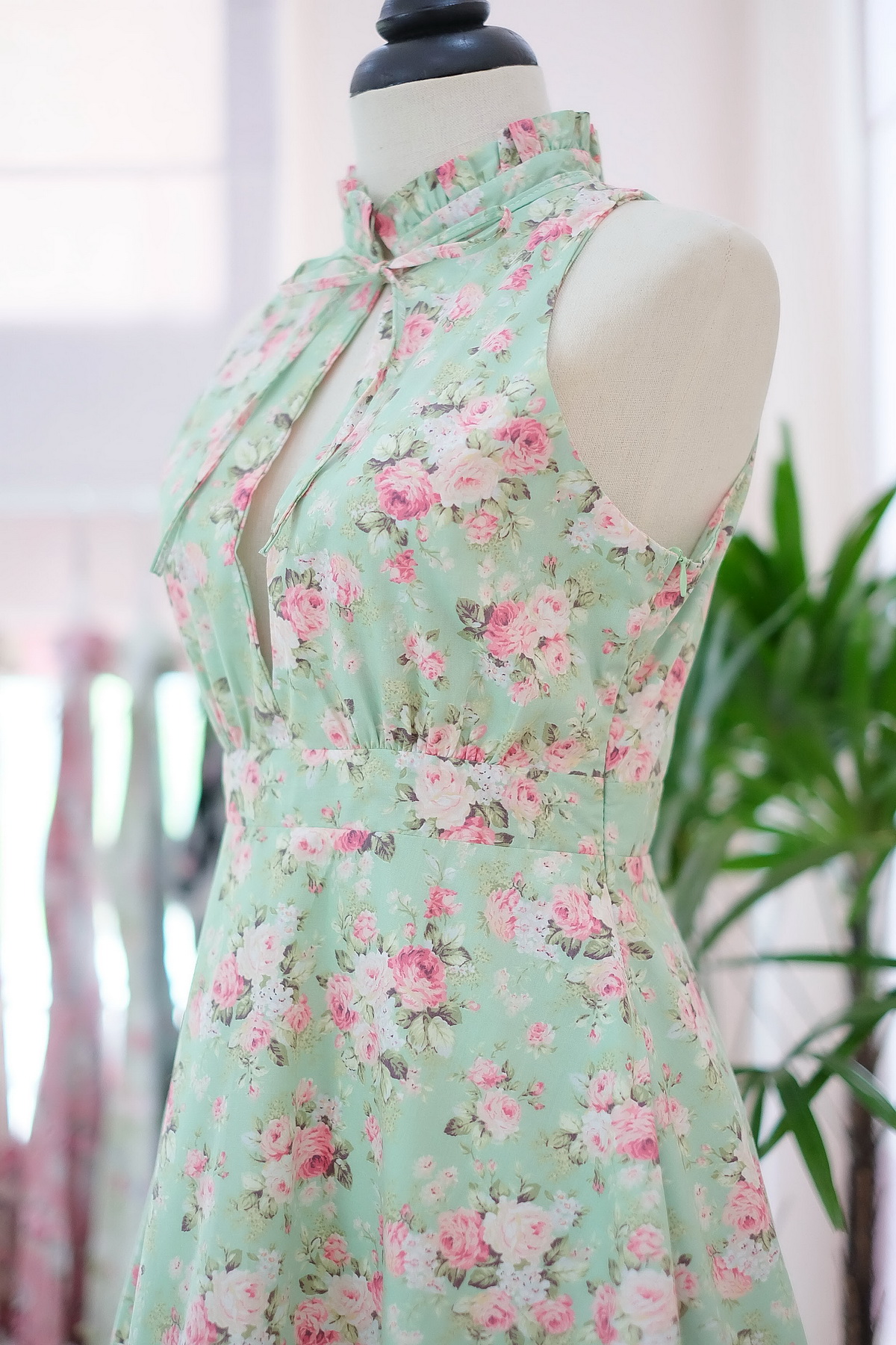 Vintage Hand Made Spring Flowers Dress (Small)